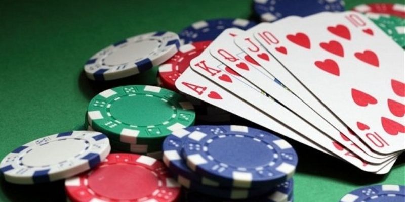 Các thông tin về game bài tại cổng game